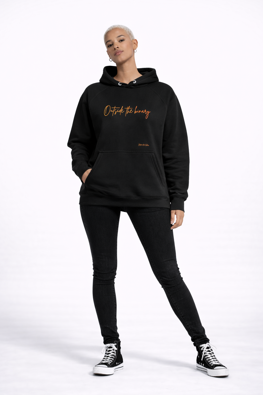 Outside the Binary Raglan-Hoodie Hero Vorderansicht – Unisex Hoodie, queer fashion, non-binary Style